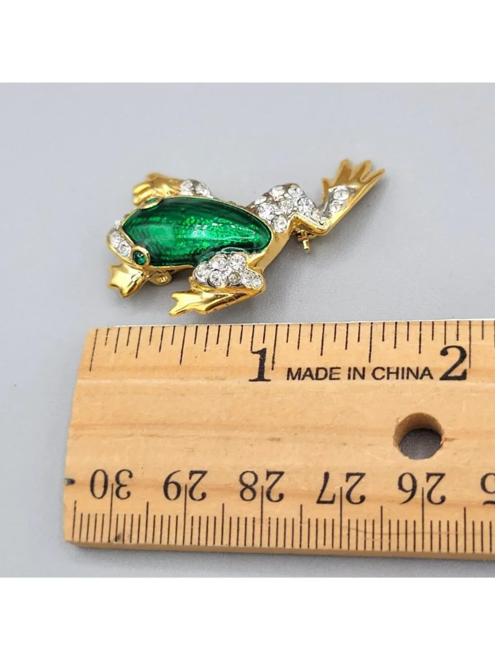 Vintage Frog Brooch Green Enamel Body Clear Rhinestone Accents Textured Feet